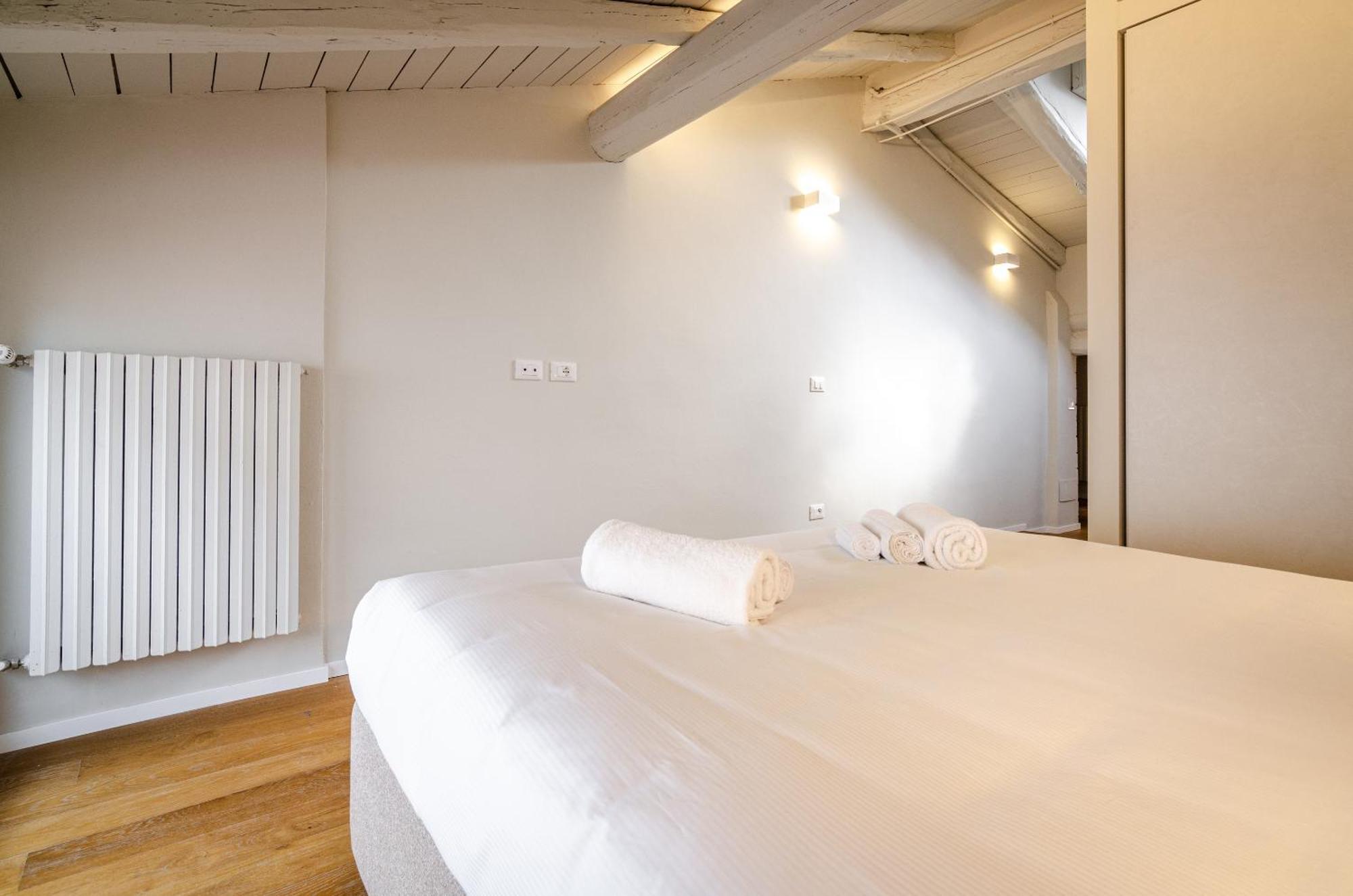 Apartamento Portanova Loft Bolonia Exterior foto